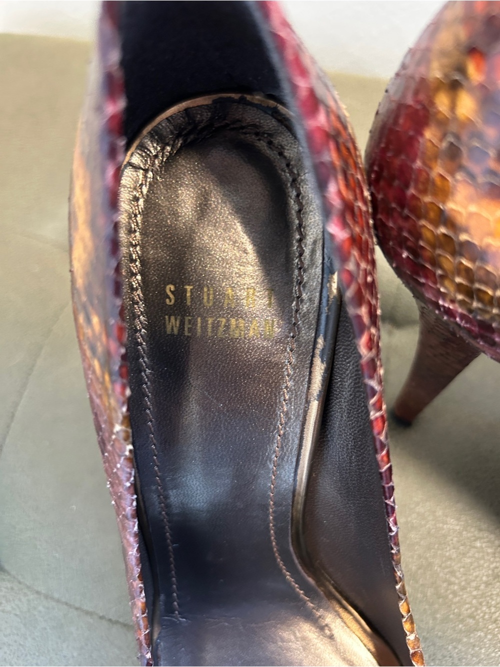 Stuart Weitzman Women's Red Multi Python-Print Peep-Toe Pumps - Picture 4 of 10